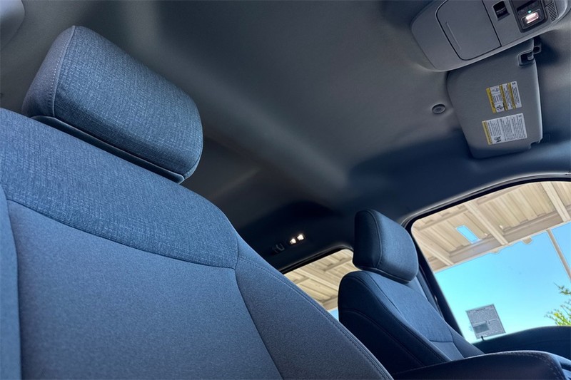 Ford F-150 Vehicle Full-screen Gallery Image 16