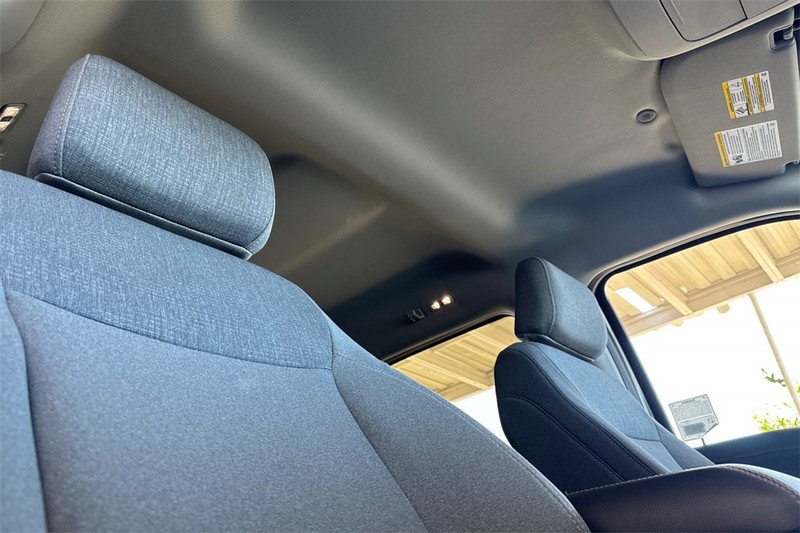Ford F-150 Vehicle Full-screen Gallery Image 16