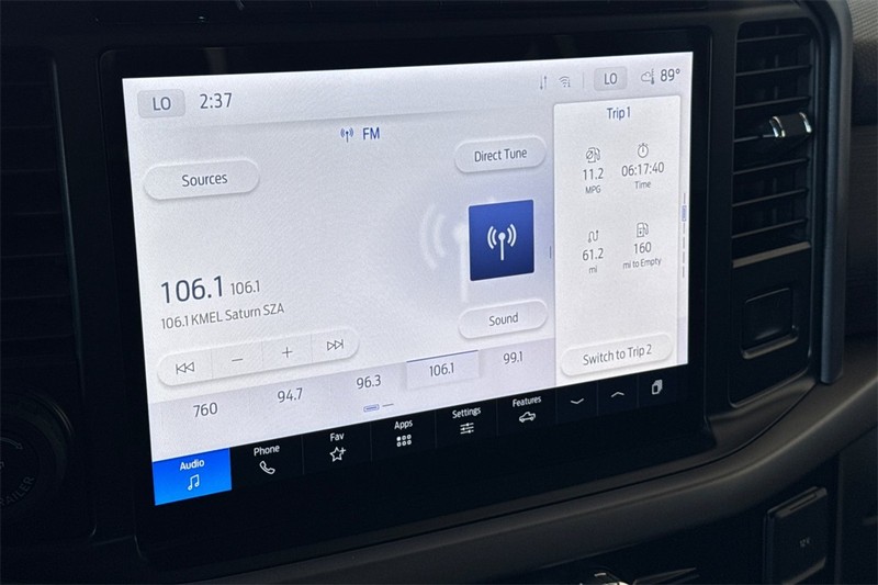 Ford F-150 Vehicle Full-screen Gallery Image 17