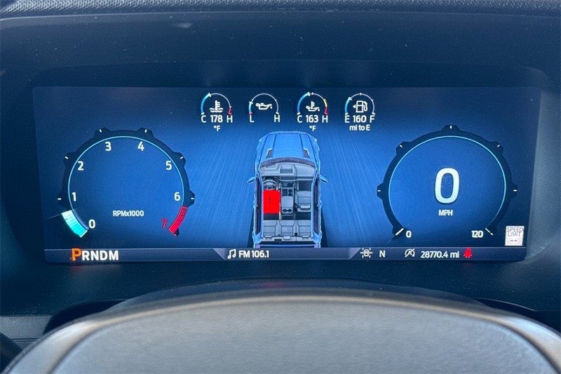 Ford F-150 Vehicle Full-screen Gallery Image 23