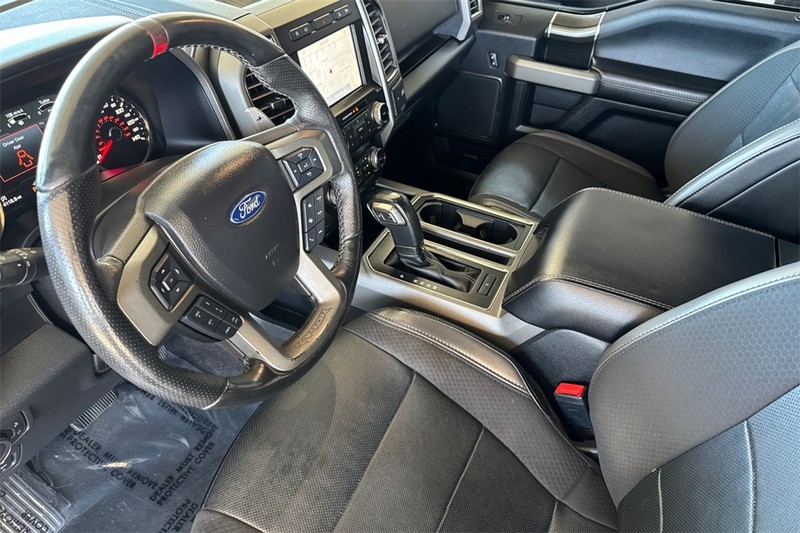 Ford F-150 Vehicle Full-screen Gallery Image 10