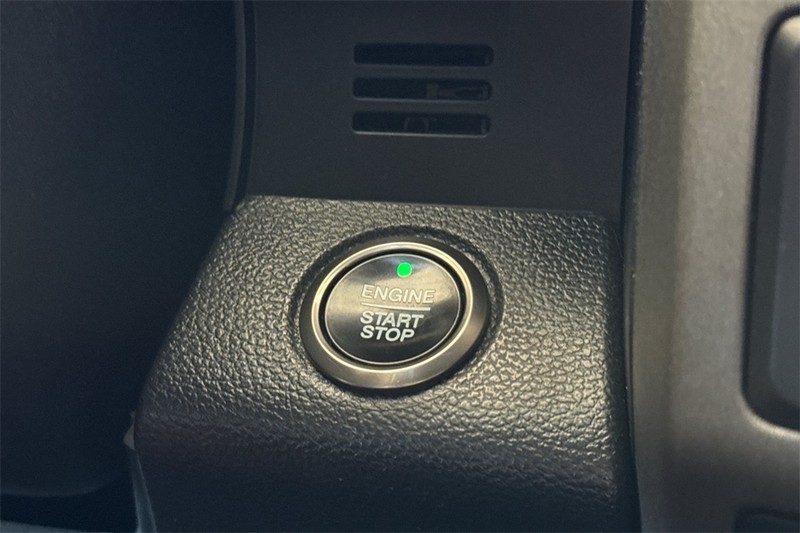 Ford F-150 Vehicle Full-screen Gallery Image 22