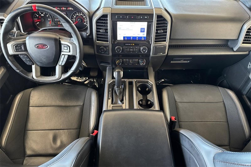 Ford F-150 Vehicle Full-screen Gallery Image 13