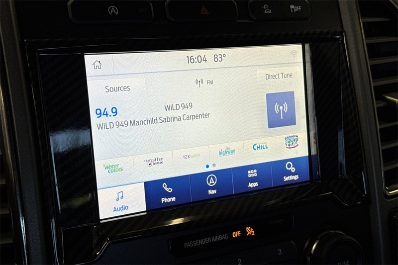 Ford F-150 Vehicle Full-screen Gallery Image 17