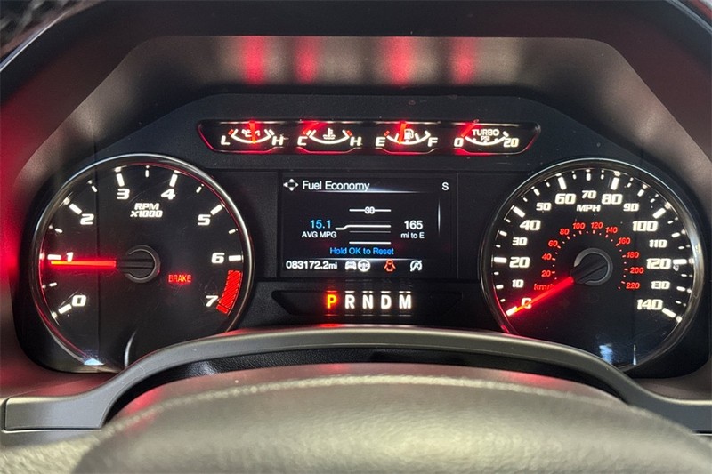 Ford F-150 Vehicle Full-screen Gallery Image 23