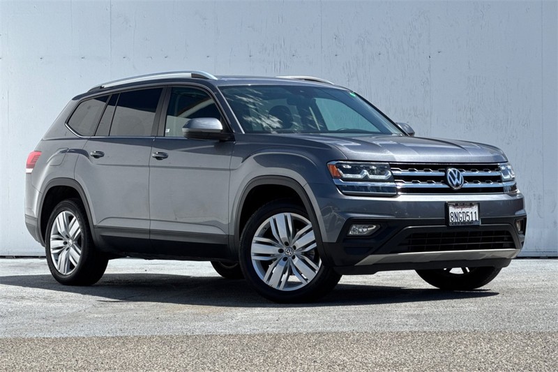Volkswagen Atlas Vehicle Full-screen Gallery Image 02