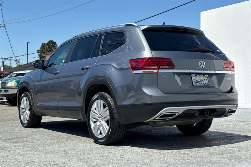 Volkswagen Atlas Vehicle Full-screen Gallery Image 06