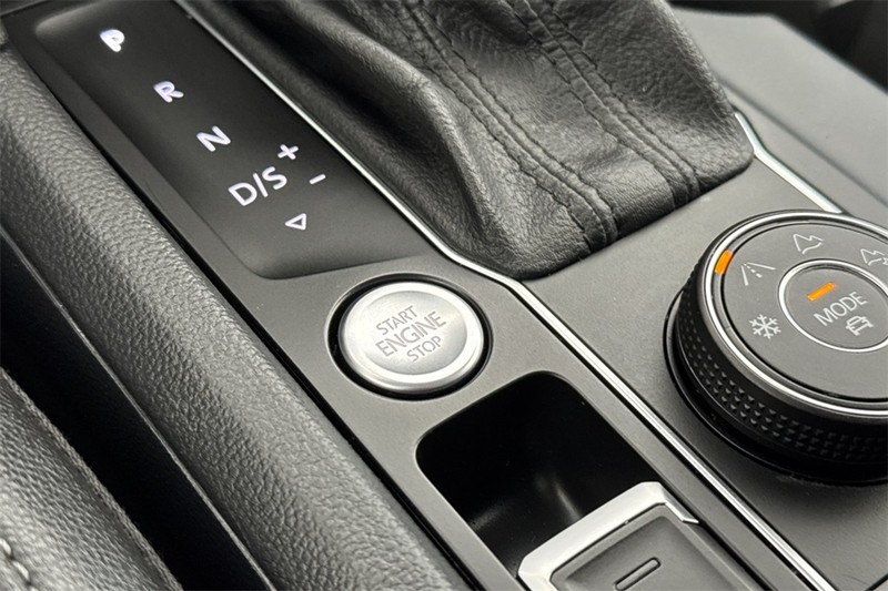 Volkswagen Atlas Vehicle Full-screen Gallery Image 21