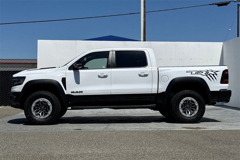 Ram 1500 Vehicle Full-screen Gallery Image 07