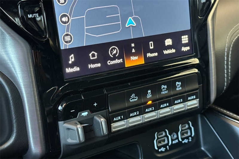 Ram 1500 Vehicle Full-screen Gallery Image 20