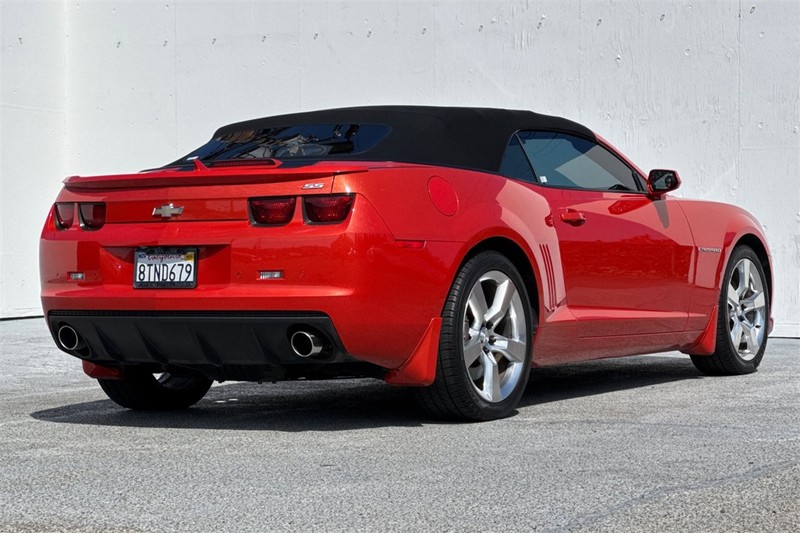 Chevrolet Camaro Vehicle Full-screen Gallery Image 04
