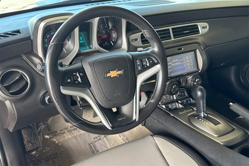 Chevrolet Camaro Vehicle Full-screen Gallery Image 14