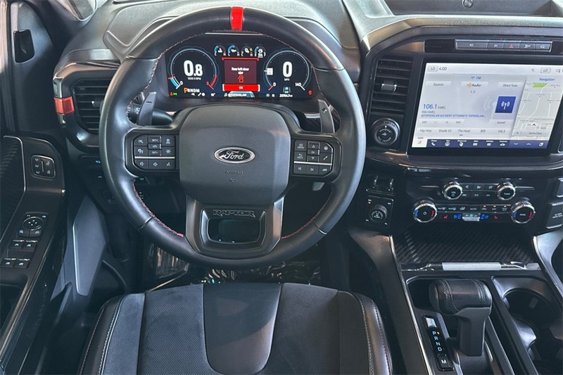 Ford F-150 Vehicle Full-screen Gallery Image 14