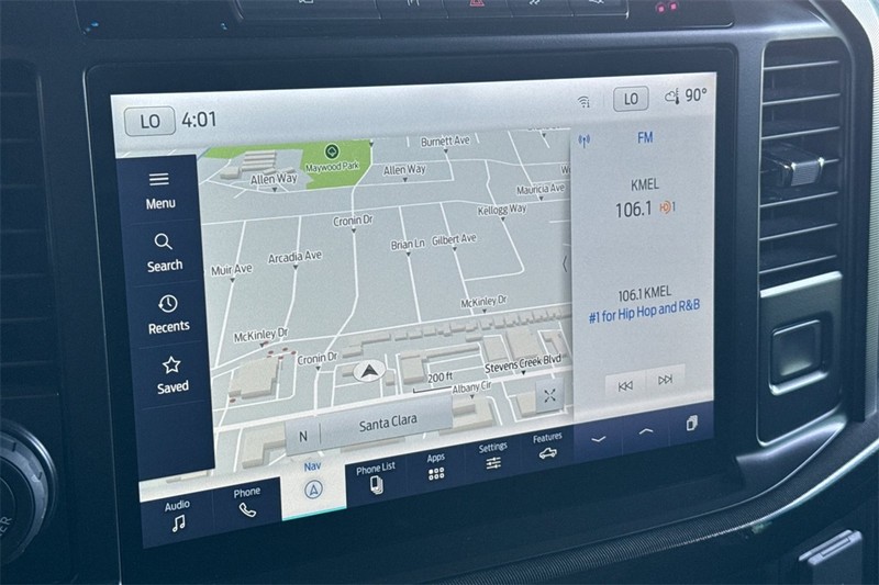 Ford F-150 Vehicle Full-screen Gallery Image 18
