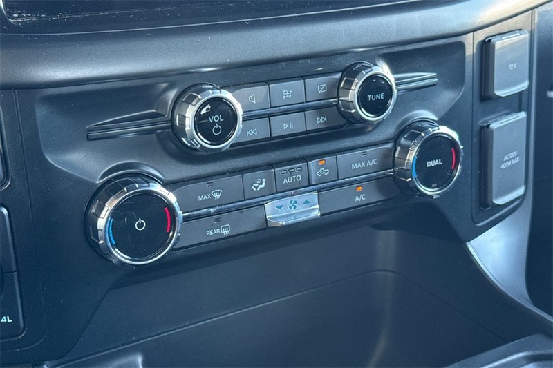 Ford F-150 Vehicle Full-screen Gallery Image 20