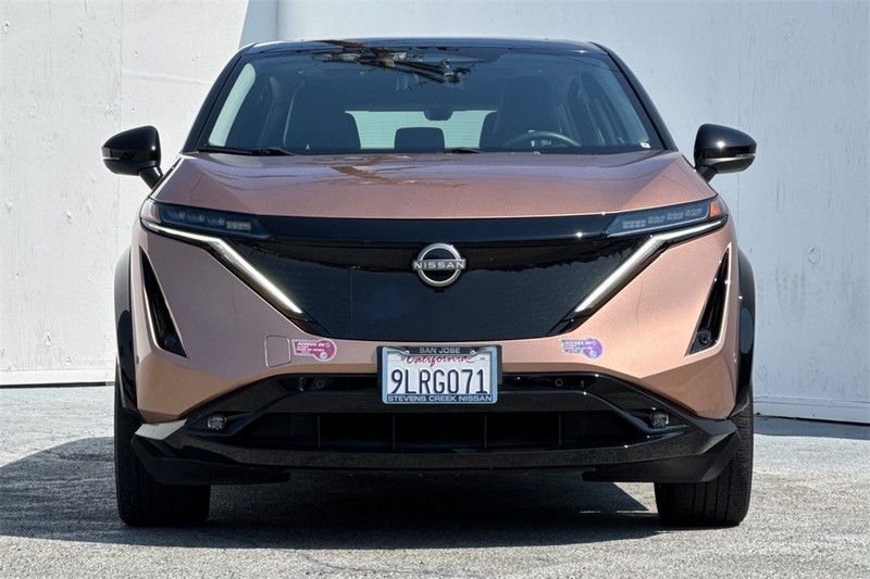 Nissan ARIYA Vehicle Full-screen Gallery Image 09