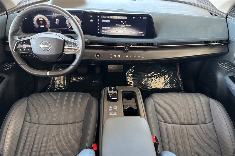 Nissan ARIYA Vehicle Full-screen Gallery Image 13