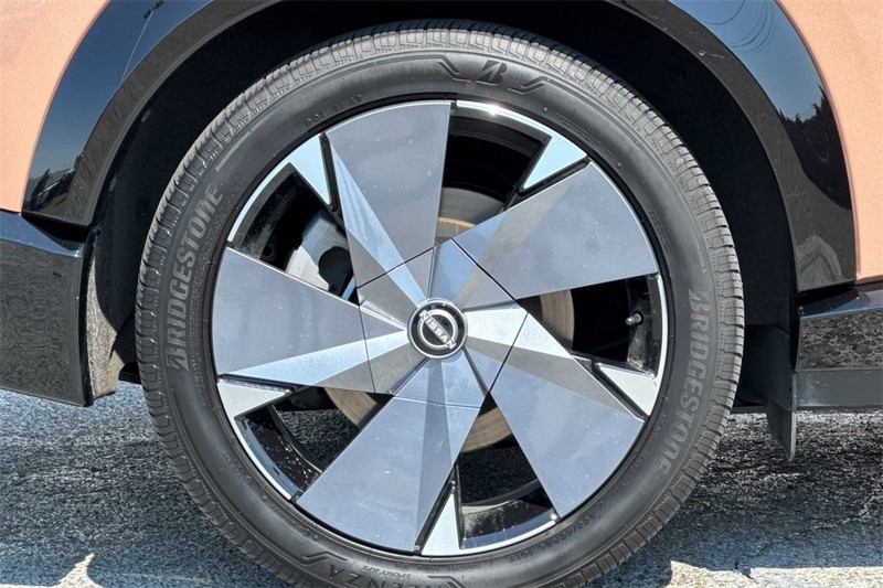 Nissan ARIYA Vehicle Full-screen Gallery Image 26