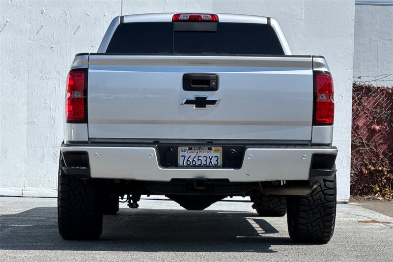 Chevrolet Silverado 1500 Vehicle Full-screen Gallery Image 05