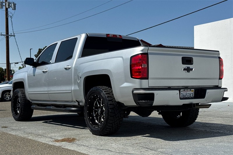 Chevrolet Silverado 1500 Vehicle Full-screen Gallery Image 06