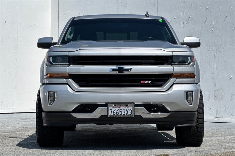 Chevrolet Silverado 1500 Vehicle Full-screen Gallery Image 09