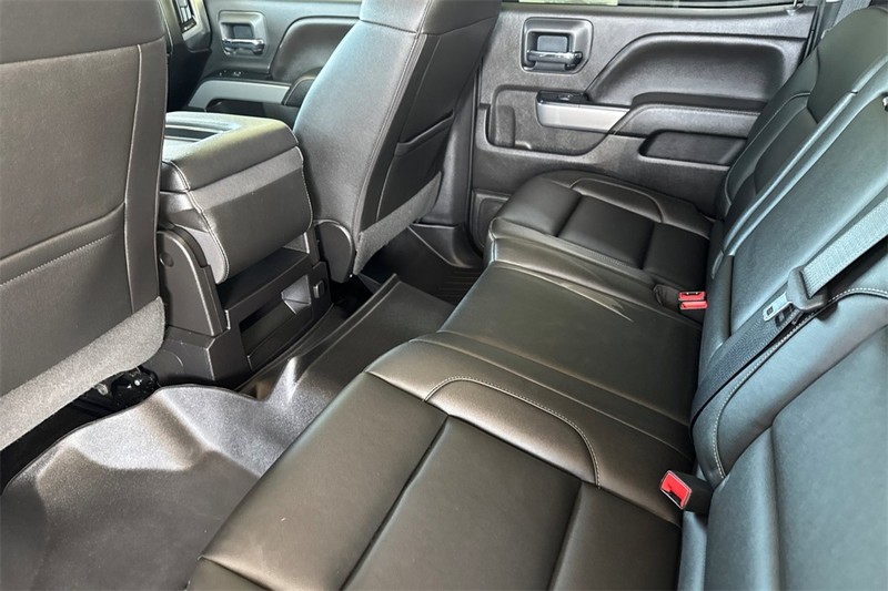 Chevrolet Silverado 1500 Vehicle Full-screen Gallery Image 12