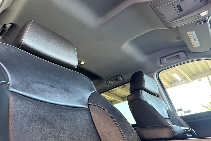 Chevrolet Silverado 1500 Vehicle Full-screen Gallery Image 16