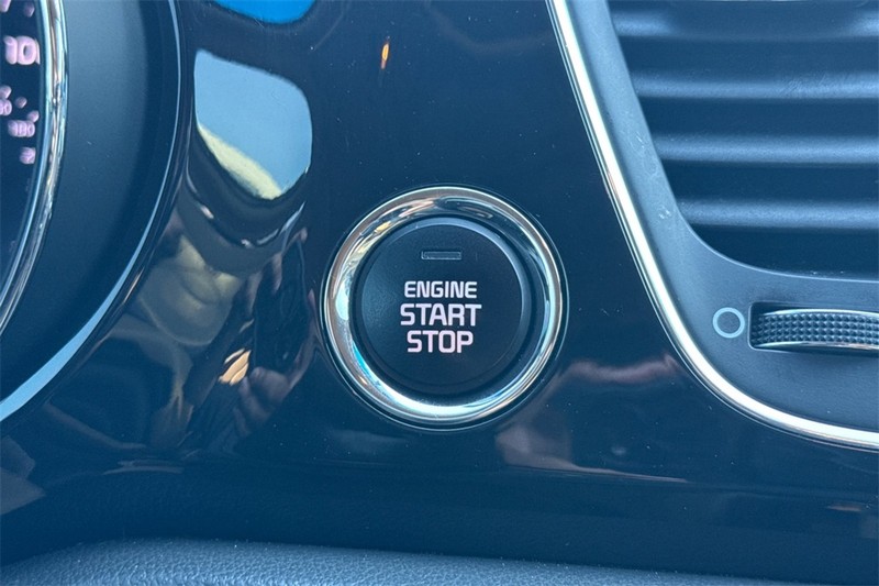 Kia Sedona Vehicle Full-screen Gallery Image 22