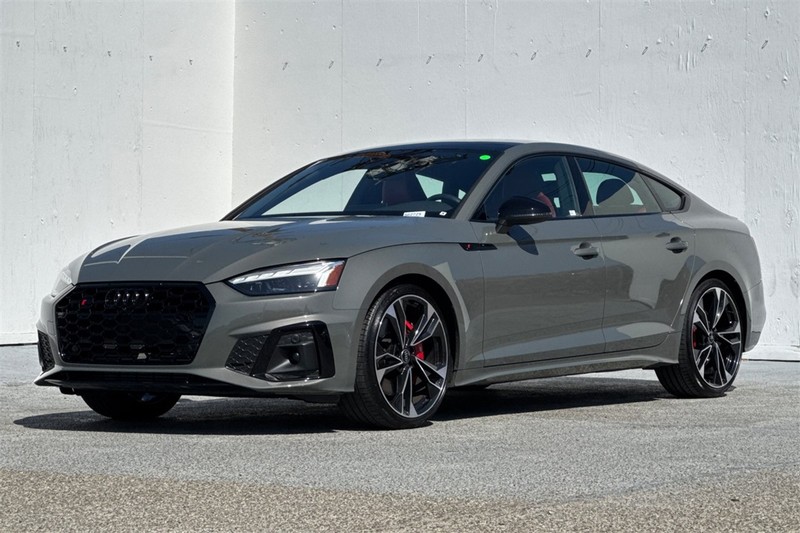 Audi S5 Sportback Vehicle Full-screen Gallery Image 08