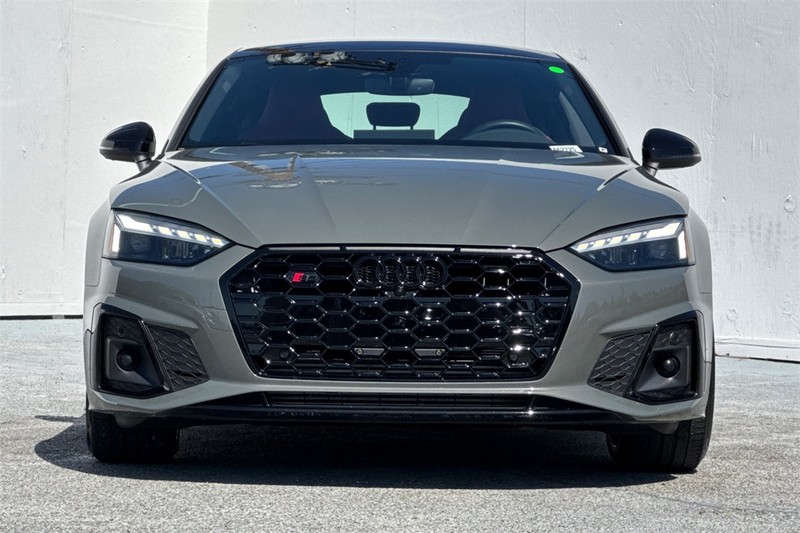 Audi S5 Sportback Vehicle Full-screen Gallery Image 09