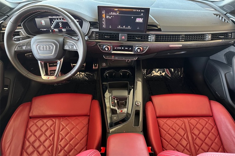 Audi S5 Sportback Vehicle Full-screen Gallery Image 13