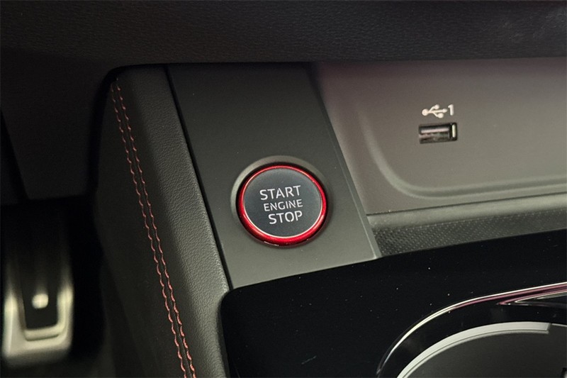 Audi S5 Sportback Vehicle Full-screen Gallery Image 22