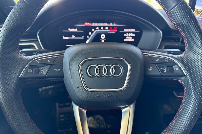 Audi S5 Sportback Vehicle Full-screen Gallery Image 23