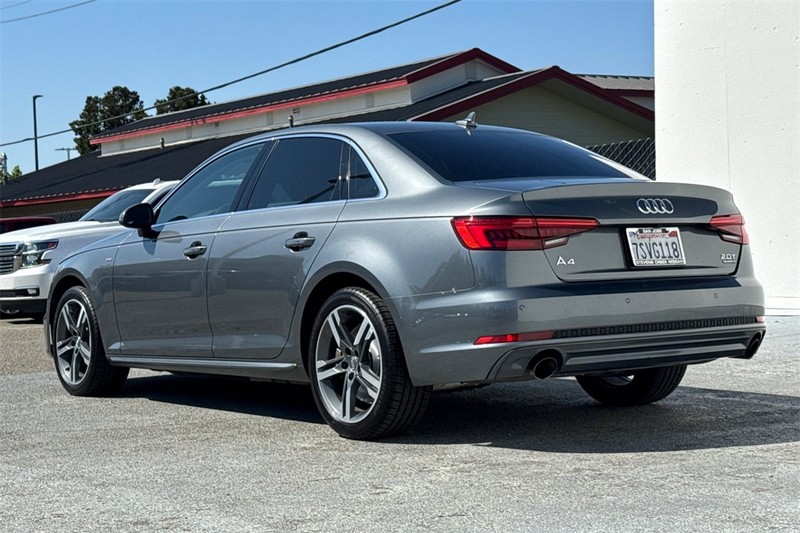 Audi A4 Vehicle Full-screen Gallery Image 06