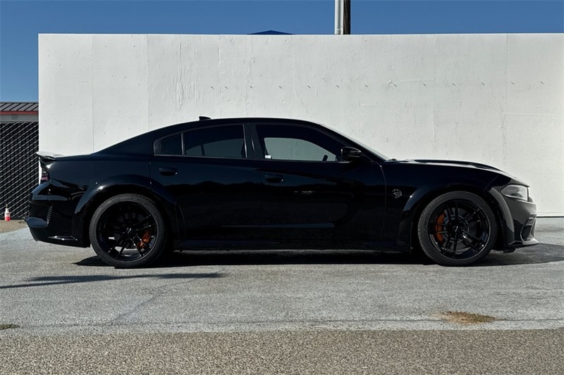 Dodge Charger Vehicle Full-screen Gallery Image 03