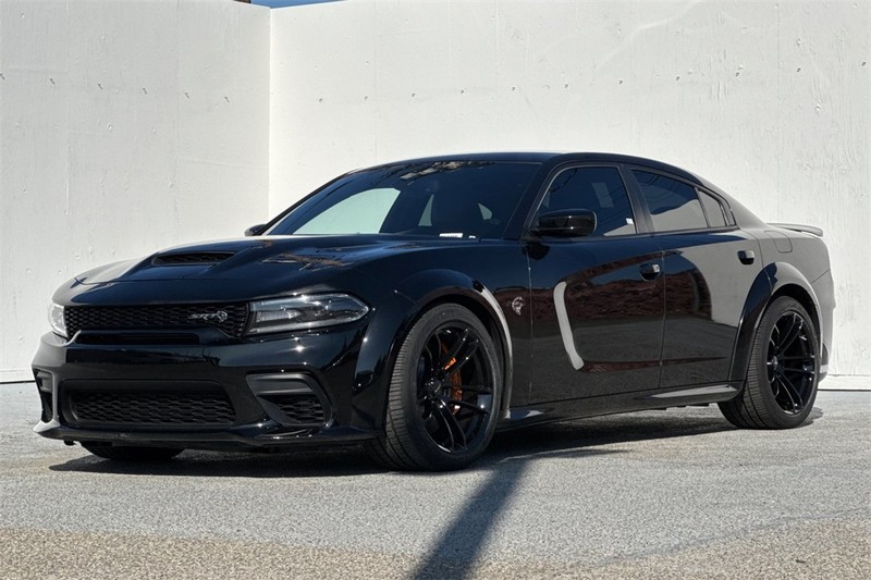 Dodge Charger Vehicle Full-screen Gallery Image 08