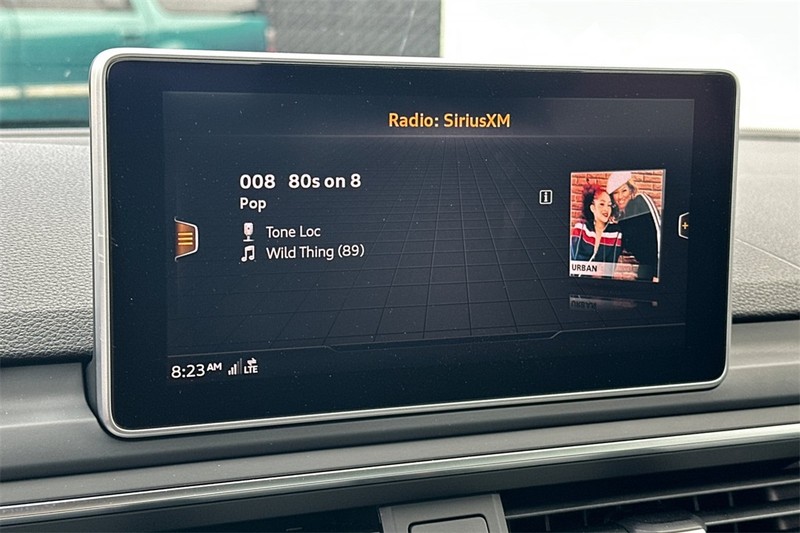 Audi S4 Vehicle Full-screen Gallery Image 27