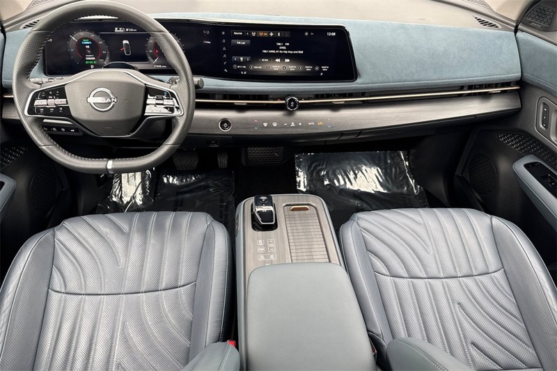 Nissan ARIYA Vehicle Full-screen Gallery Image 13