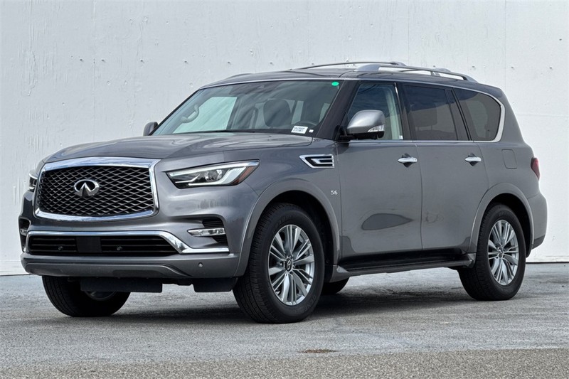 INFINITI QX80 Vehicle Full-screen Gallery Image 08