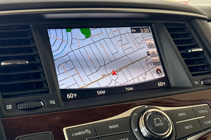 INFINITI QX80 Vehicle Full-screen Gallery Image 18