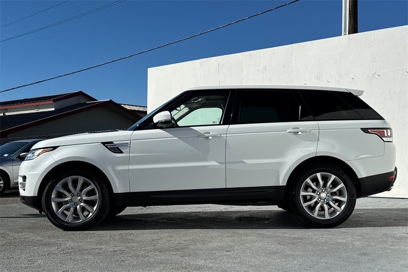 Land Rover Range Rover Sport Vehicle Full-screen Gallery Image 07