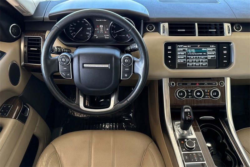 Land Rover Range Rover Sport Vehicle Full-screen Gallery Image 14