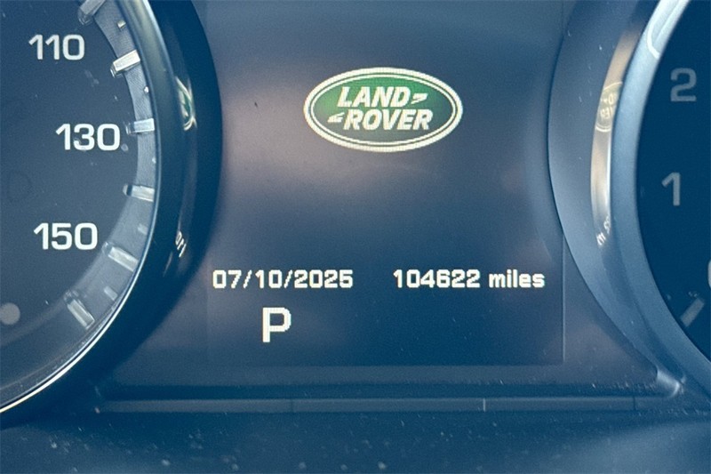 Land Rover Range Rover Sport Vehicle Full-screen Gallery Image 25