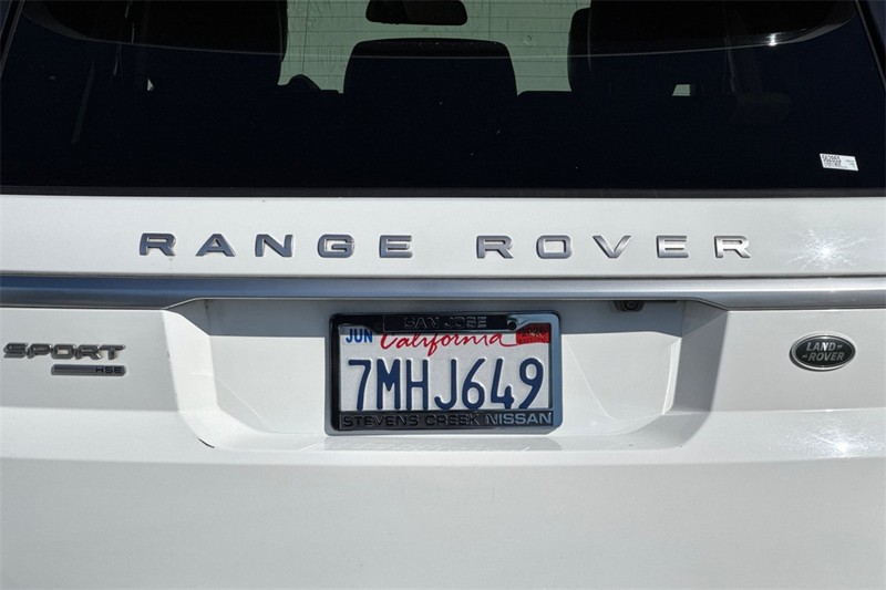 Land Rover Range Rover Sport Vehicle Full-screen Gallery Image 27