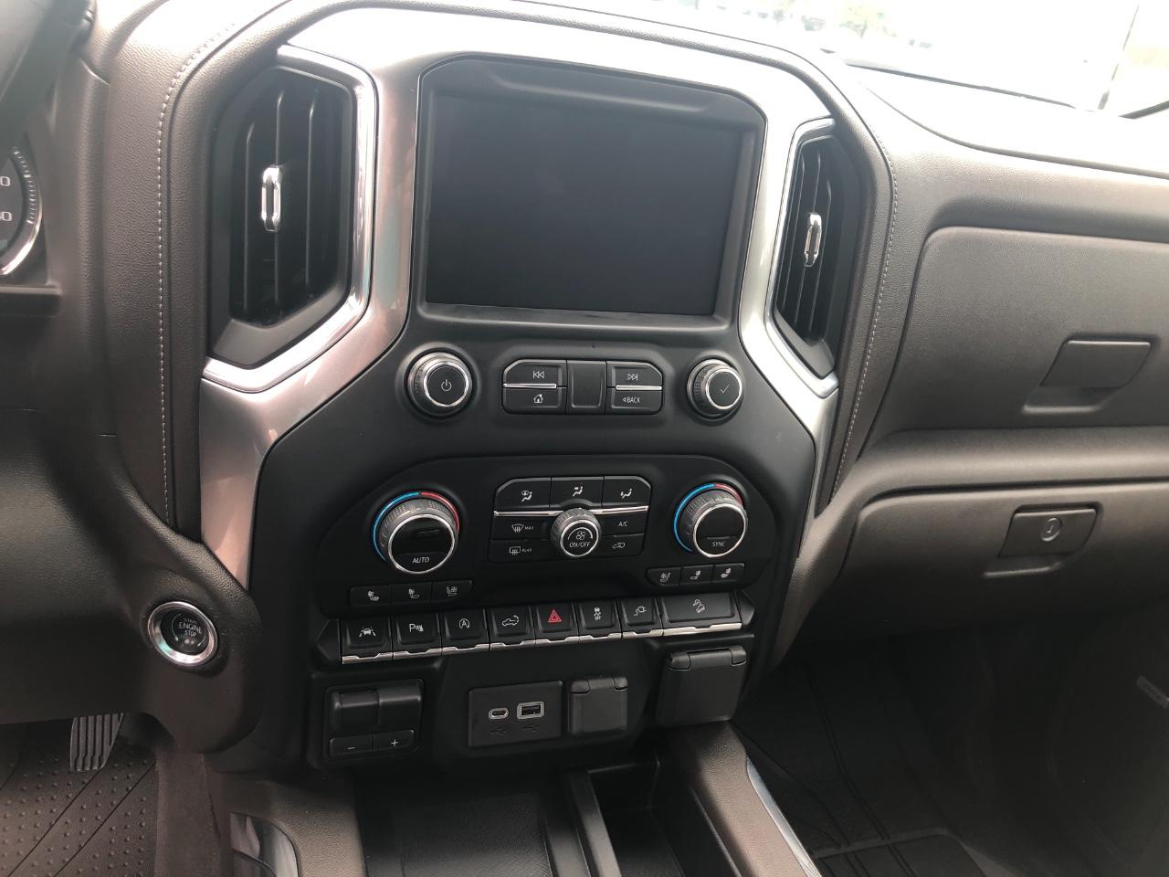 Chevrolet Silverado 1500 Vehicle Full-screen Gallery Image 8