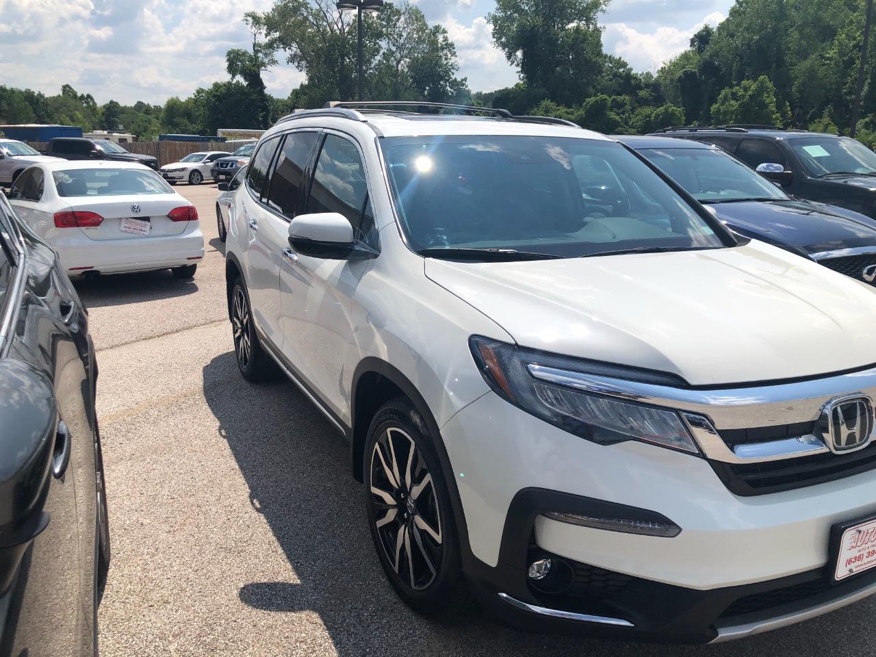 Honda Pilot Vehicle Full-screen Gallery Image 2