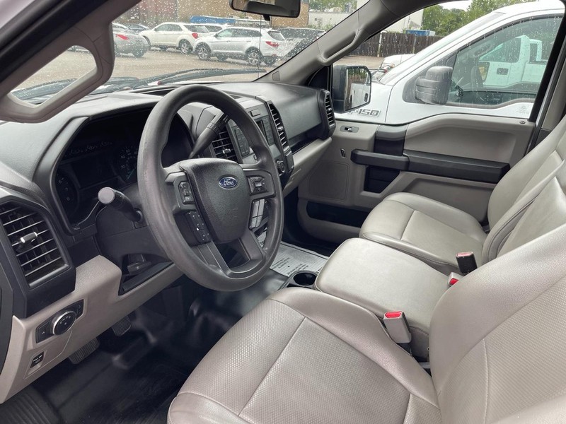 Ford F-150 Vehicle Full-screen Gallery Image 8