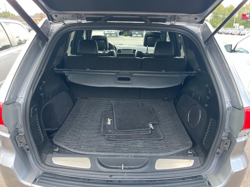 Jeep Grand Cherokee Vehicle Full-screen Gallery Image 6