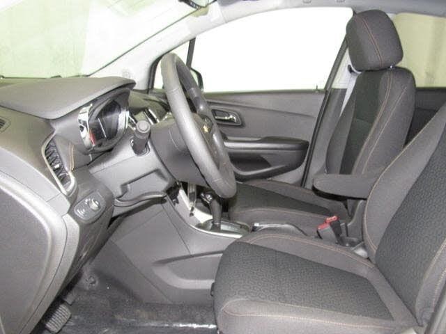 Chevrolet Trax Vehicle Full-screen Gallery Image 3