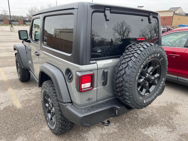 Jeep Wrangler Vehicle Full-screen Gallery Image 3